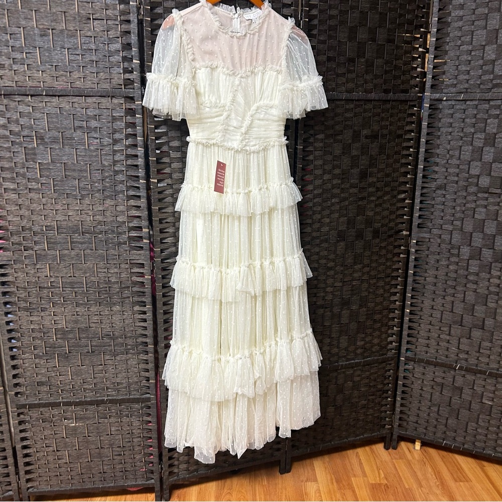 Ivy City Co. white Aline mesh overlay tired maxi dress size XS brand new - Picture 6 of 7